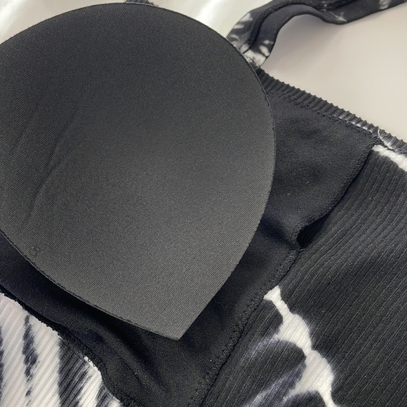 NWT • Black/White Tie Dye Tube Top with Straps - Picture 8 of 11